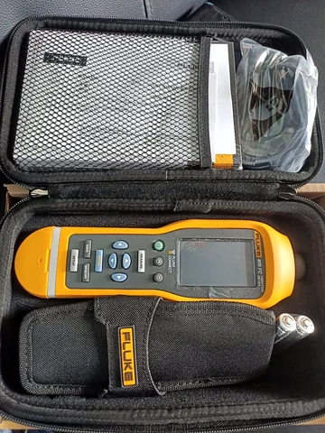 Fluke 805 FC vibration meter with Fluke Connect