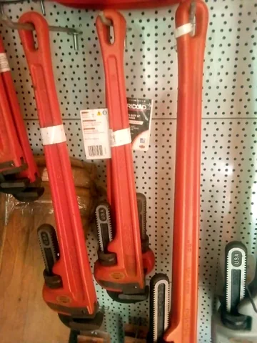 Ridgid heavy-duty straight pipe wrench, 24 in and 36 in, made in USA