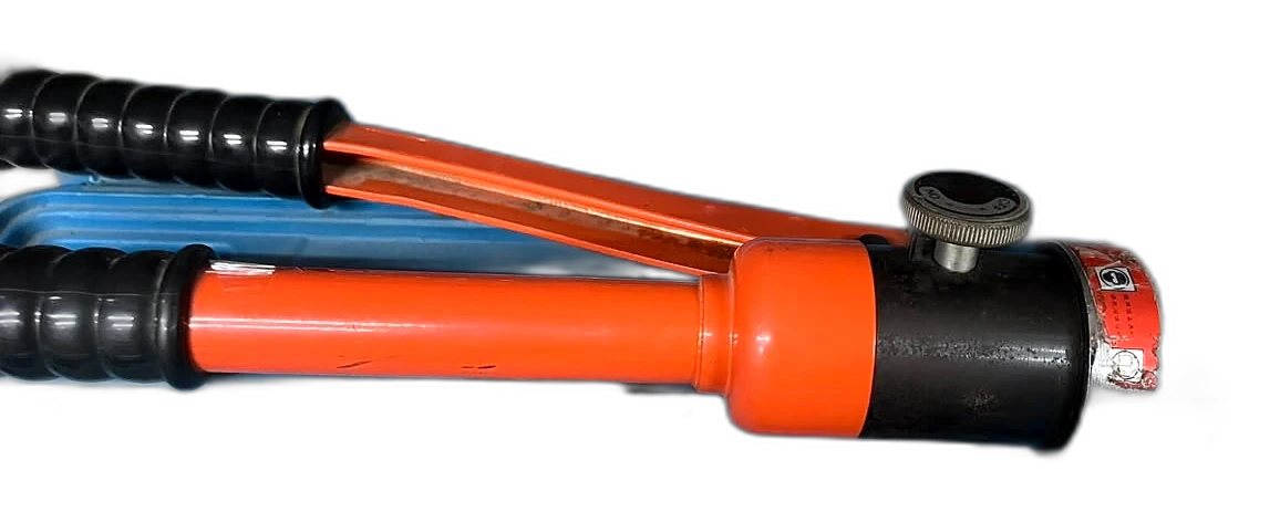 Hydraulic hand-operated rebar and steel cutter, 4 to 12 mm