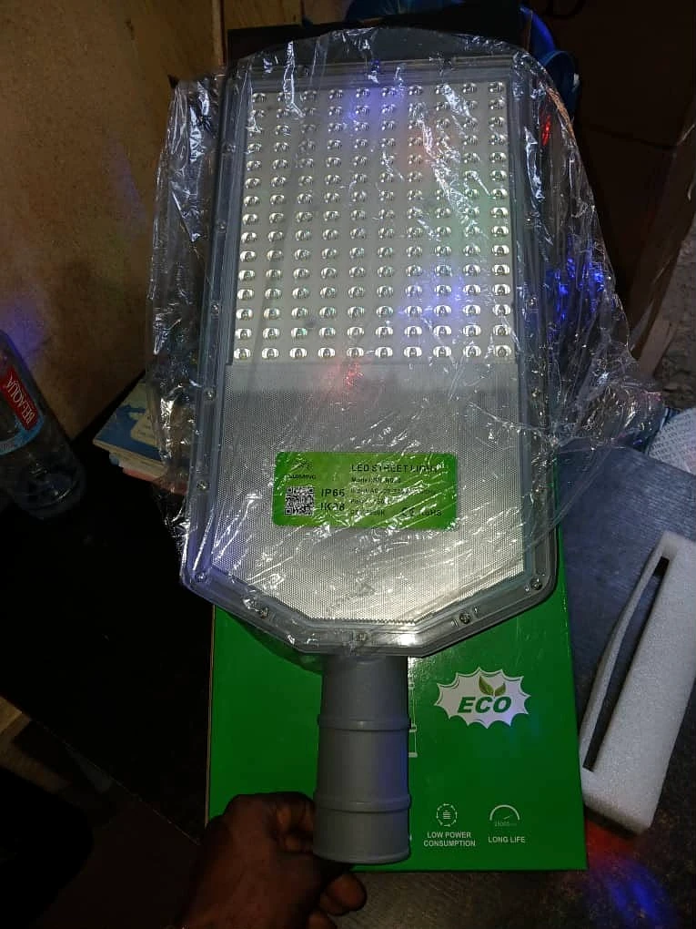 LED street light head, IP65, pole mounting